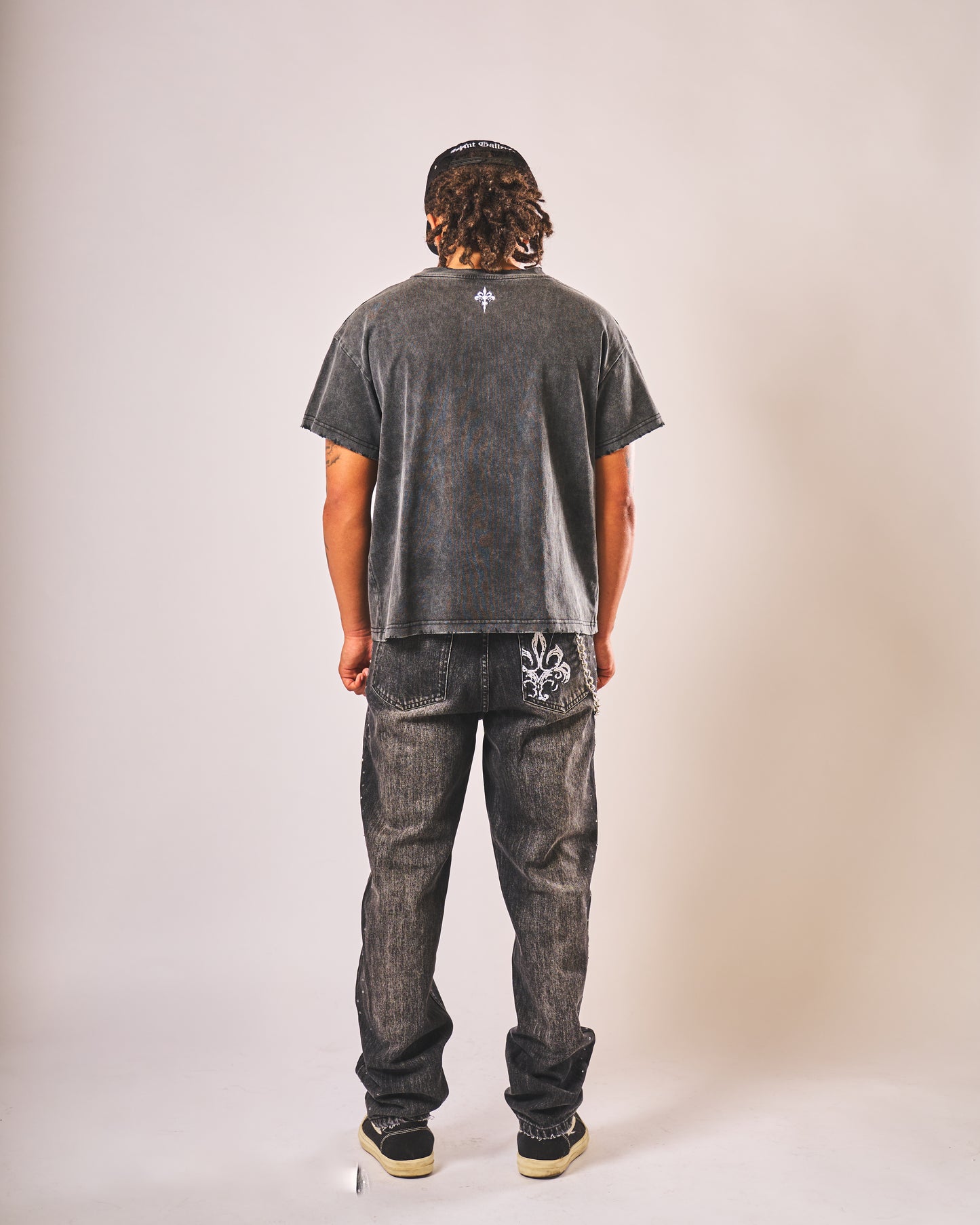 Sainted 1OF1 faded grey t-shirt by Saint Galleria — view 3